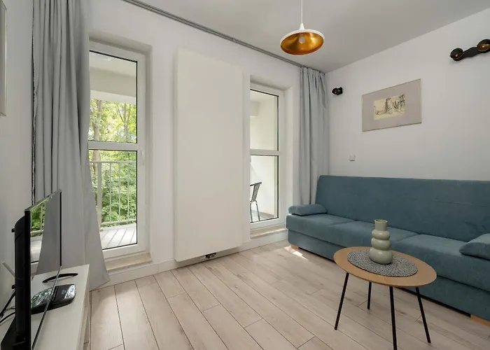 Elegancki Apartament Z Parkingiem I Umeblowanym Balkonem We Wroclawiu By Noclegi Renters